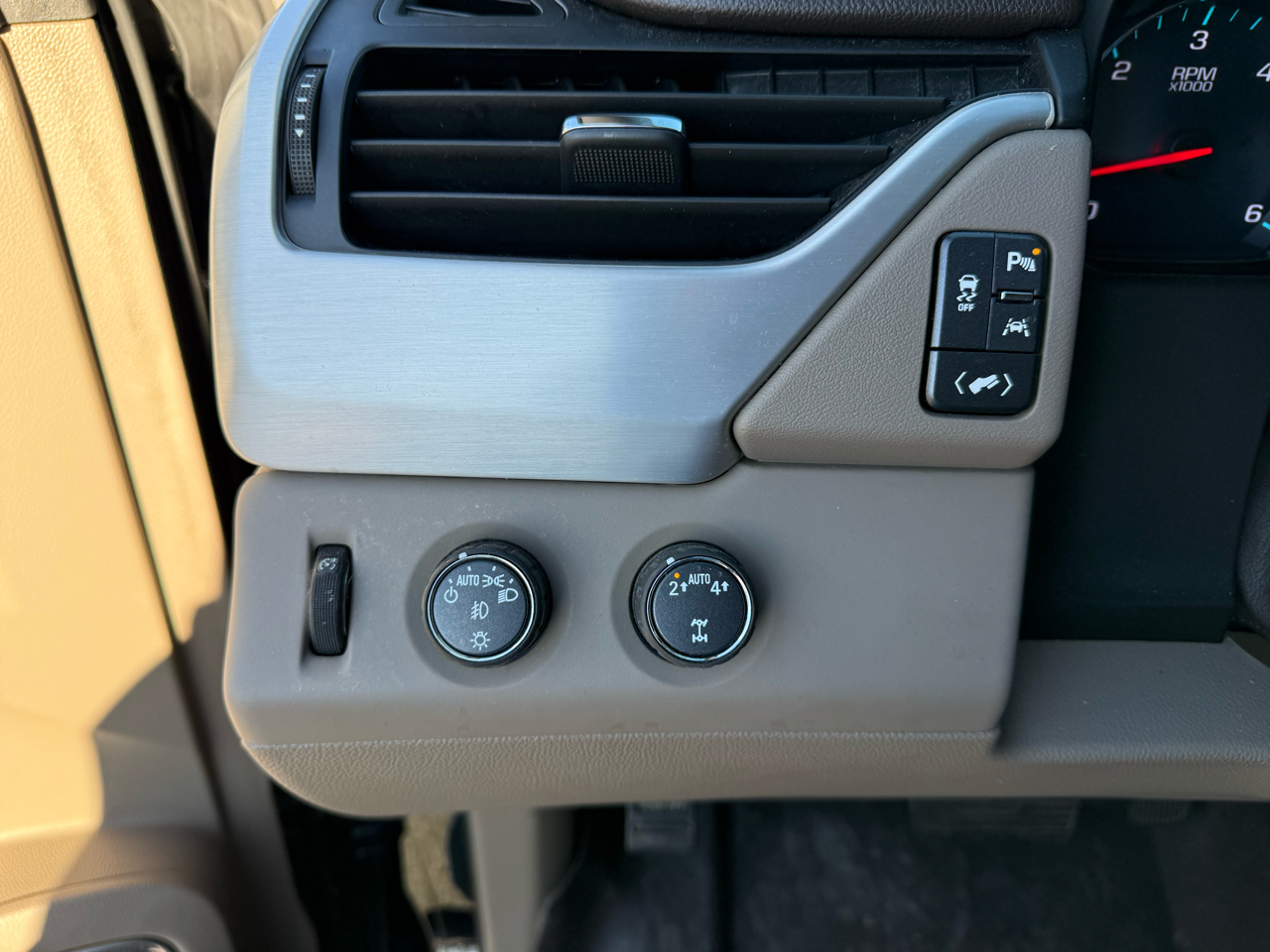 GMC Yukon SLT 4WD 2018