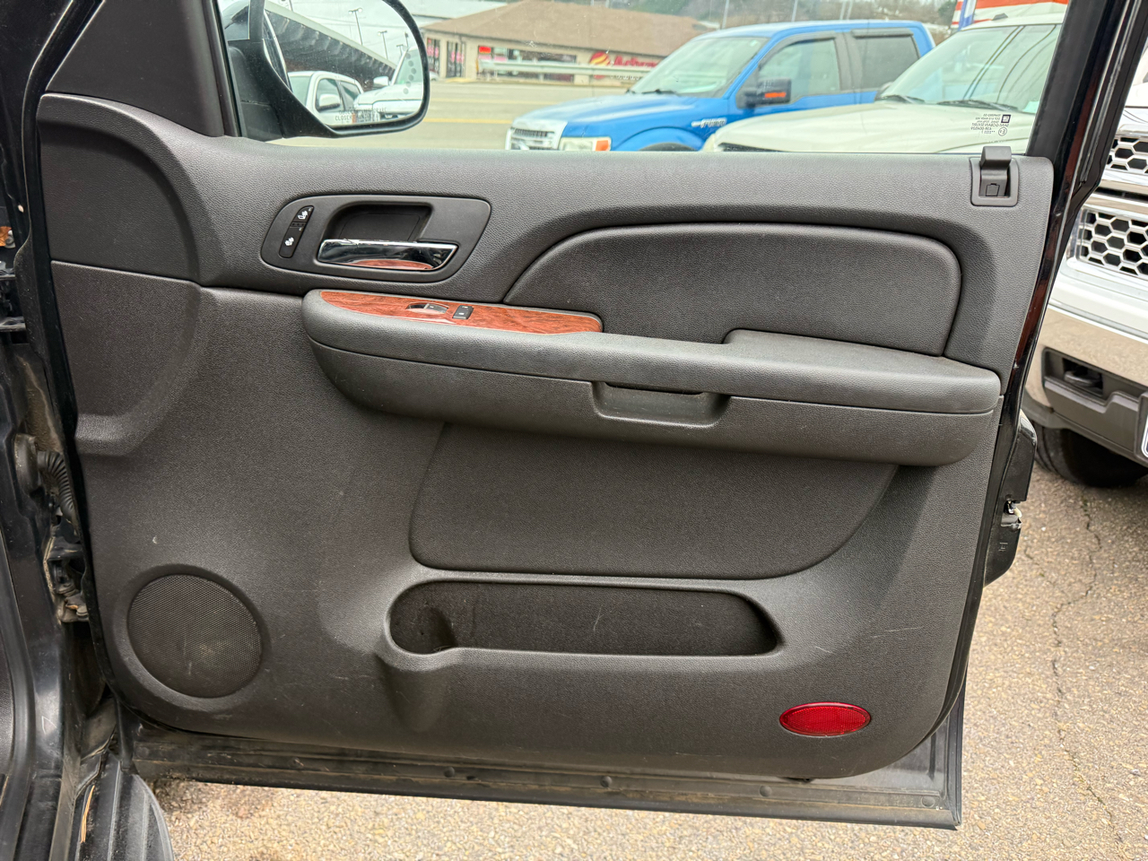 Chevrolet Tahoe LTZ 4D SUV 4WD 2007