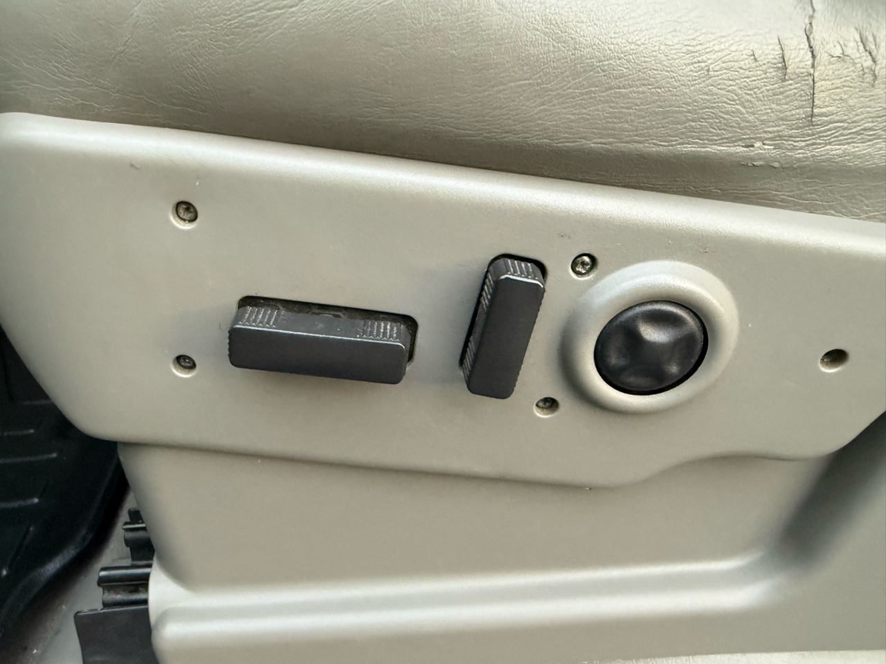 Chevrolet Avalanche 2500 4WD 2005