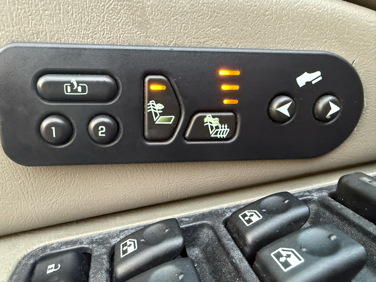 Chevrolet Avalanche 2500 4WD 2005