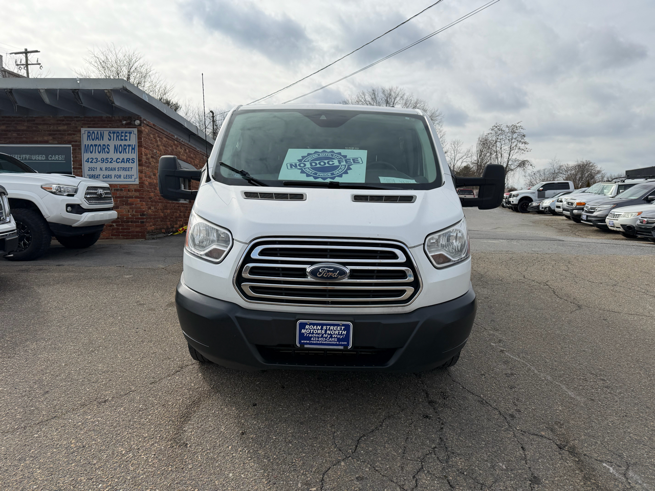 Ford Transit 350 Wagon Low Roof XL w/Sliding Pass. 148-in. WB 2018