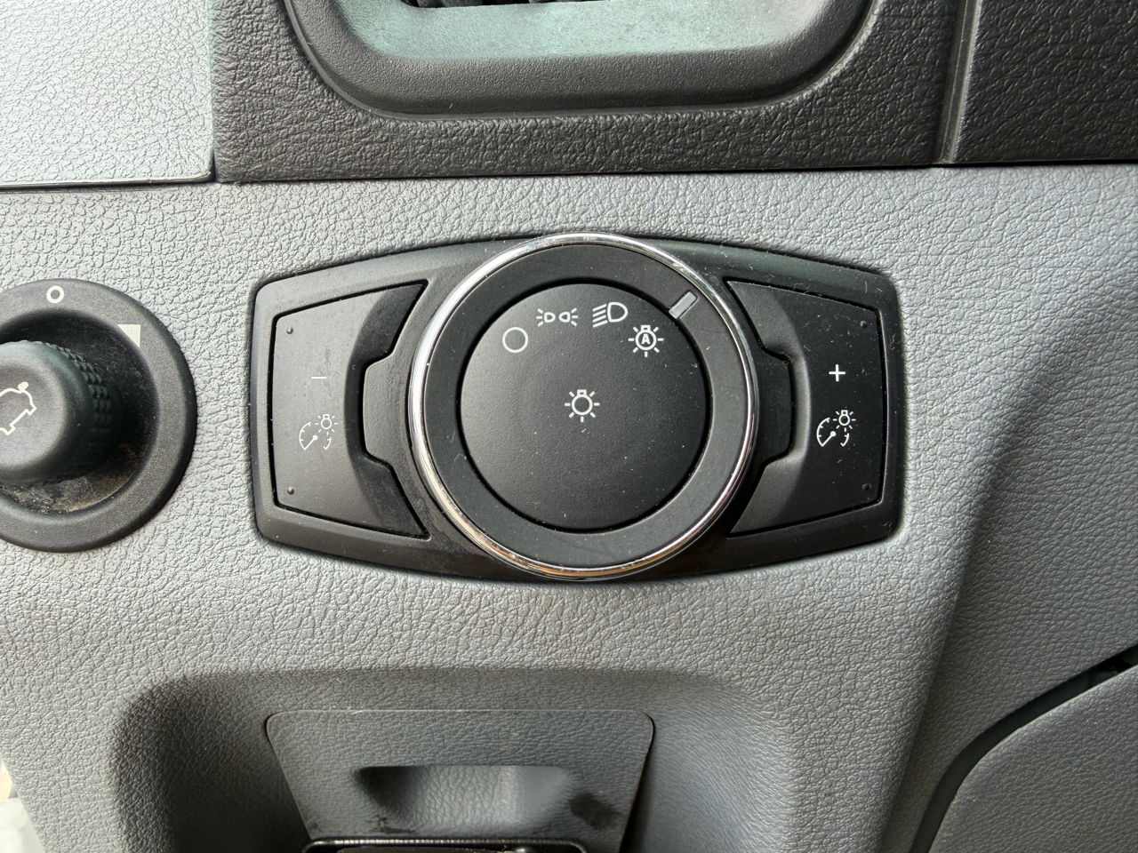 Ford Transit 350 Wagon Low Roof XL w/Sliding Pass. 148-in. WB 2018