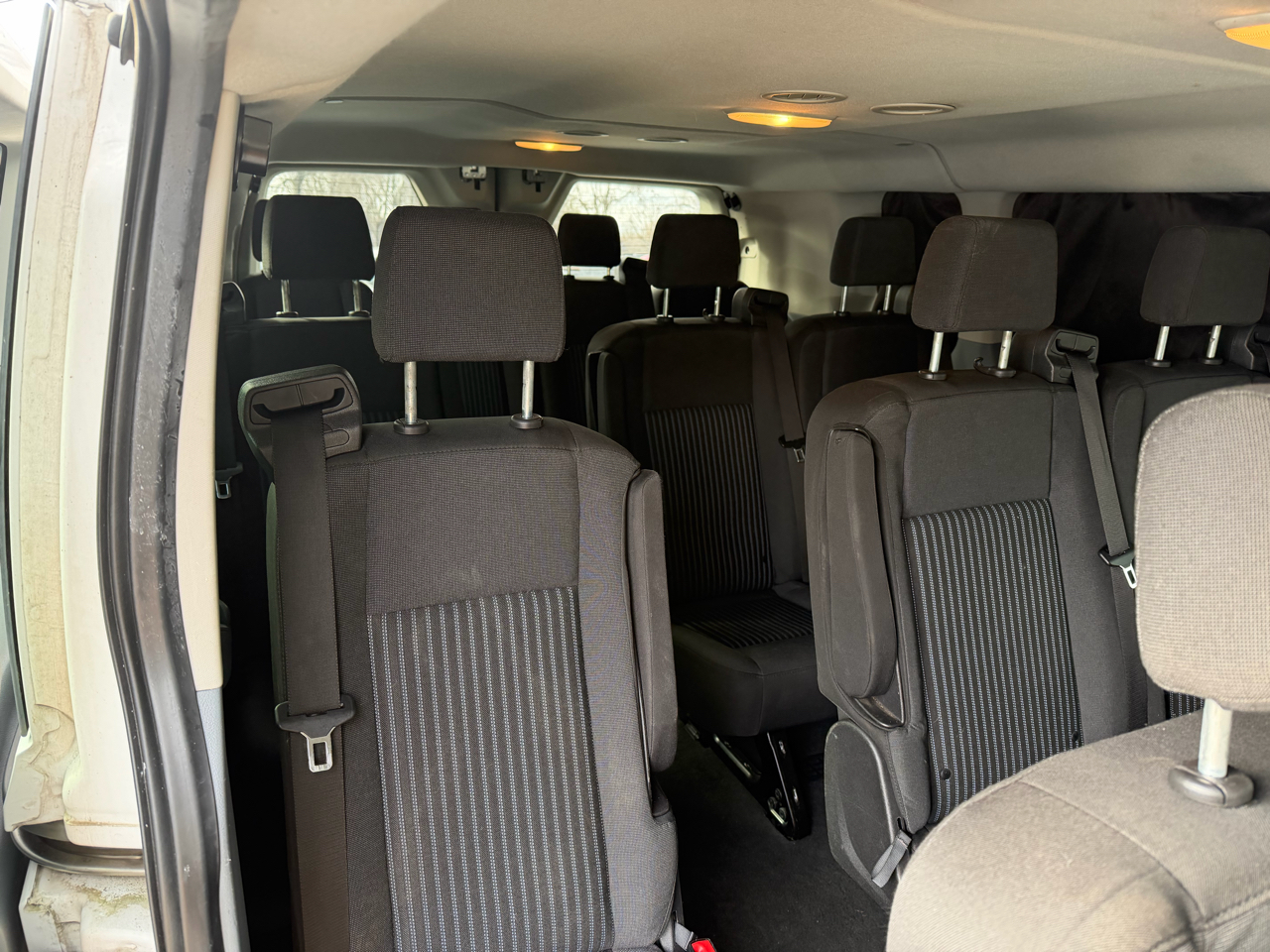 Ford Transit 350 Wagon Low Roof XL w/Sliding Pass. 148-in. WB 2018