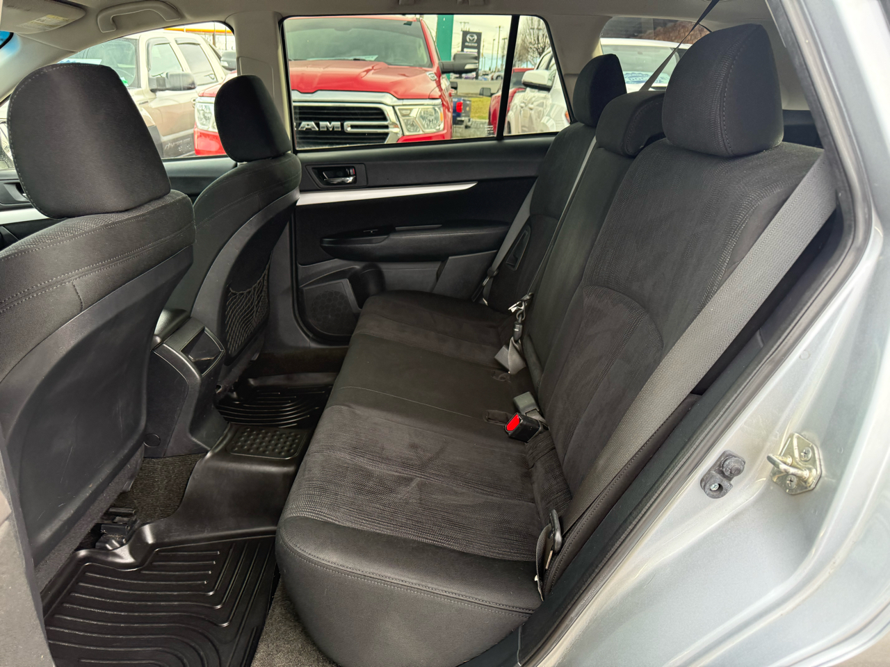 Subaru Outback 2.5i Premium 2014