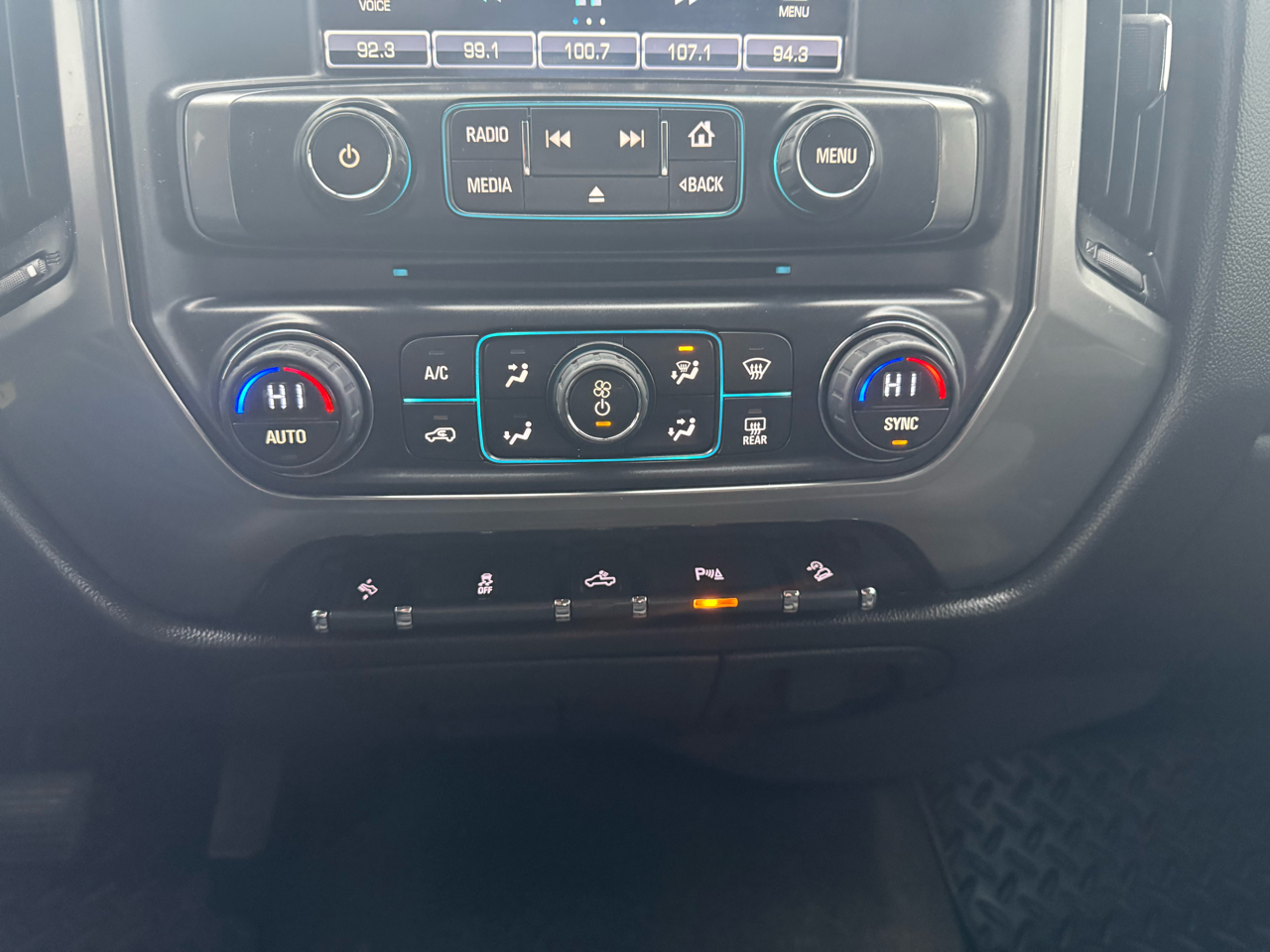 Chevrolet Silverado 1500 LT Crew Cab 4WD 2015