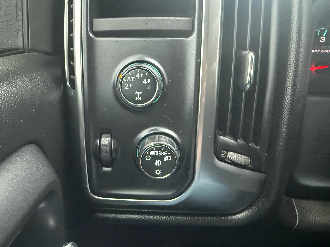 Chevrolet Silverado 1500 LT Crew Cab 4WD 2015