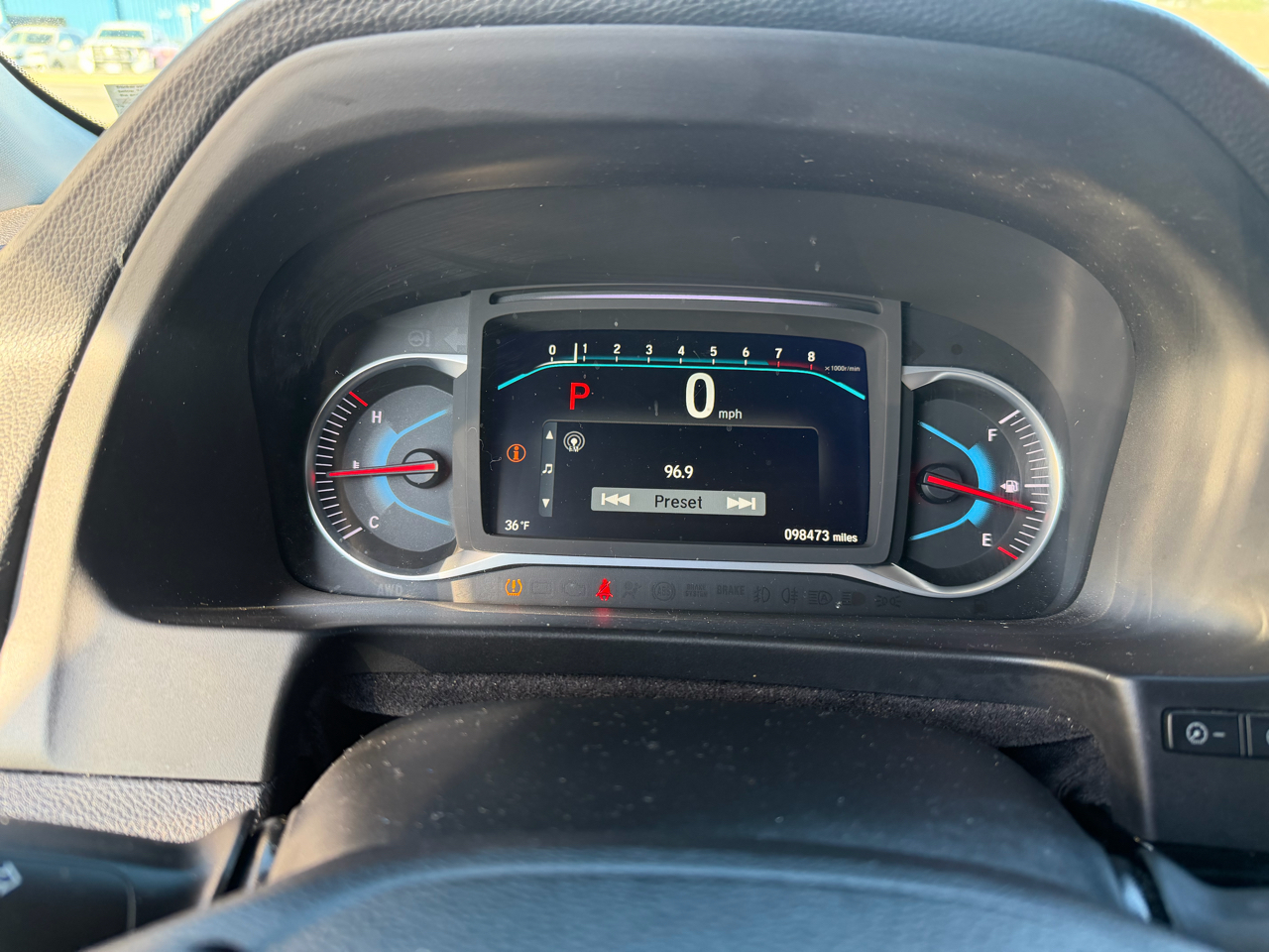 Honda Pilot Touring w/Rear Captain's Chairs AWD 2019