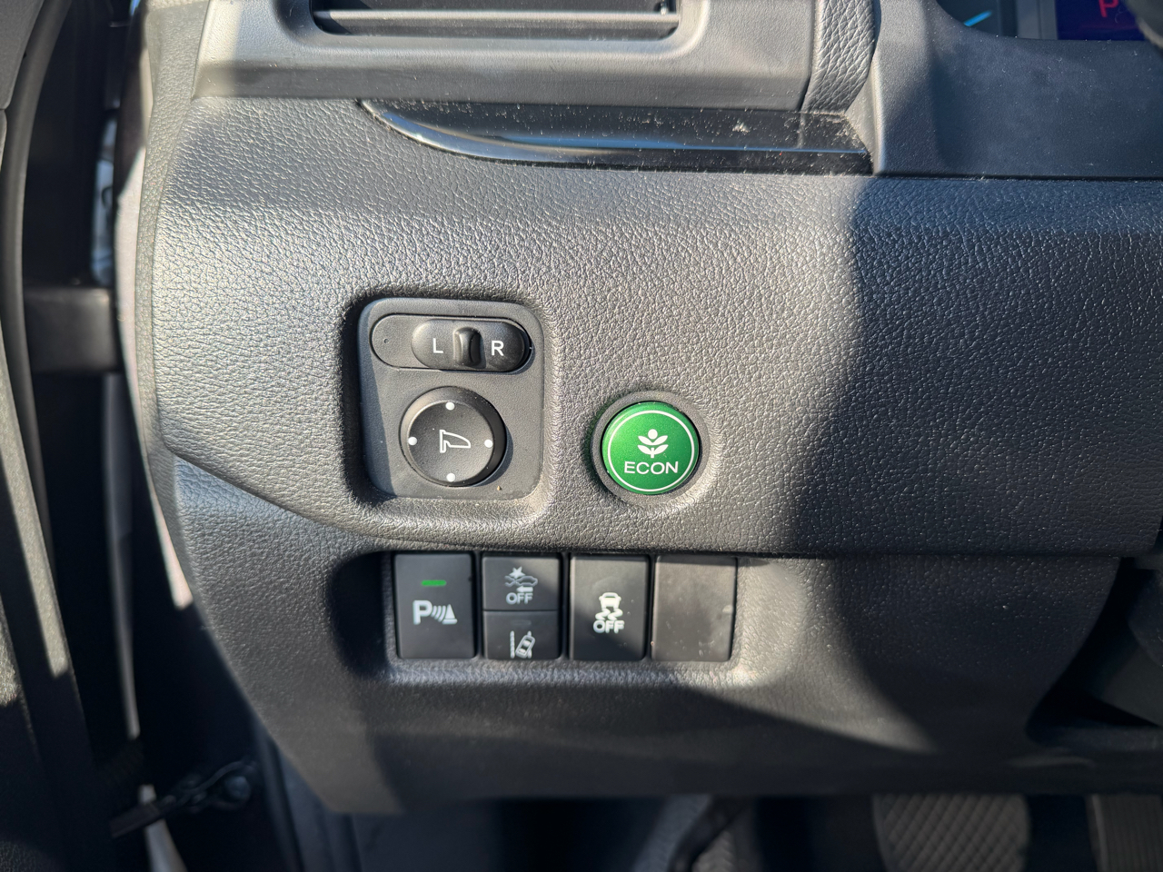 Honda Pilot Touring w/Rear Captain's Chairs AWD 2019