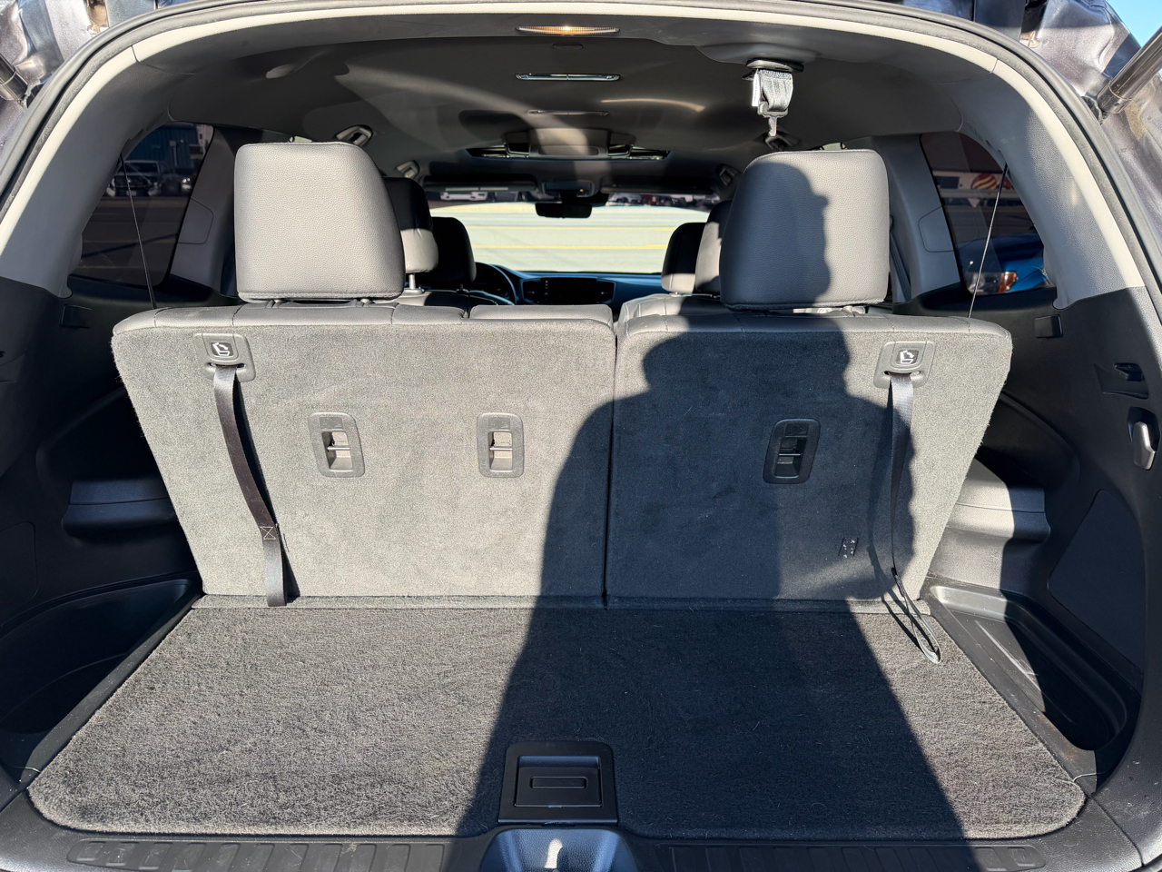 Honda Pilot Touring w/Rear Captain's Chairs AWD 2019