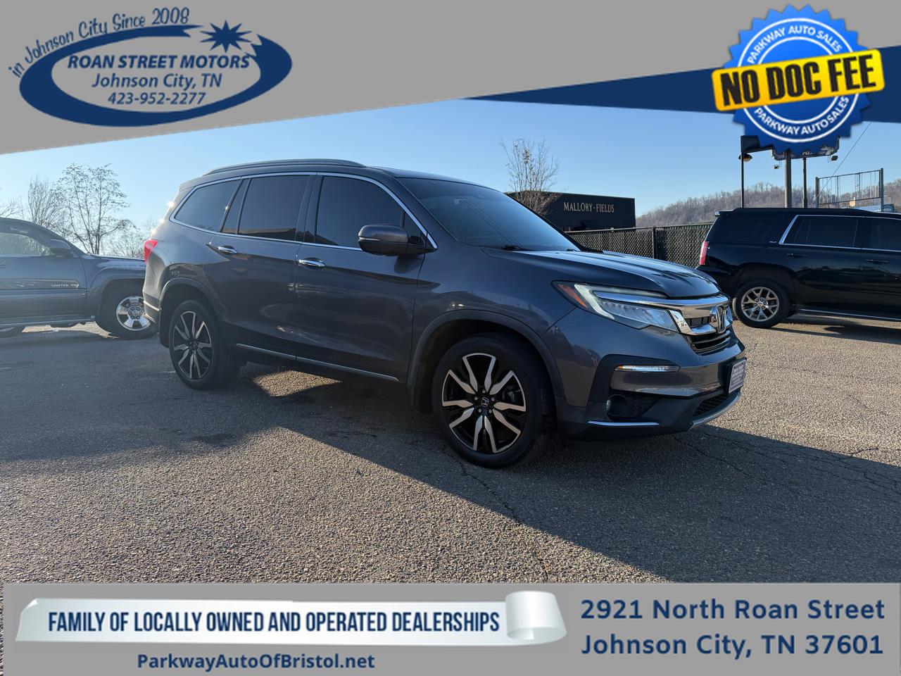 2019 Honda Pilot Touring w/Rear Captain's Chairs AWD