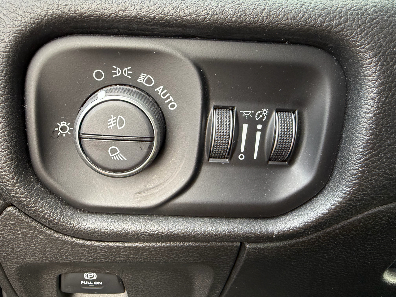 RAM 1500 Big Horn Crew Cab SWB 4WD 2019