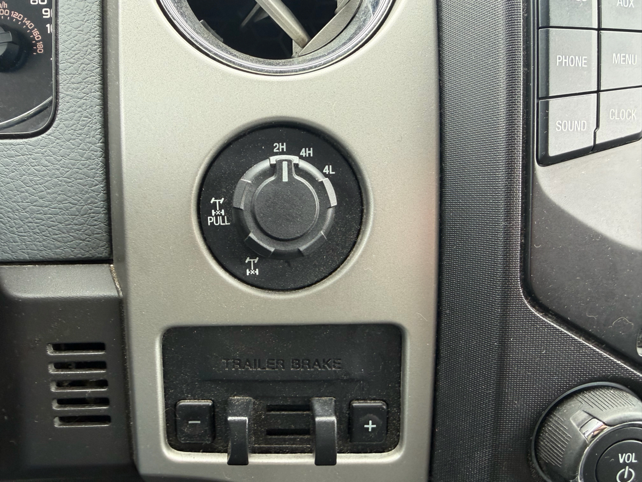 Ford F-150 XLT SuperCrew 5.5-ft. Bed 4WD 2013