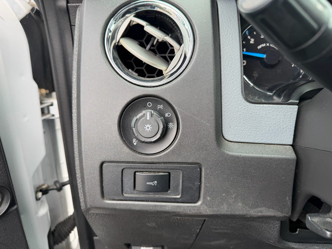 Ford F-150 XLT SuperCrew 5.5-ft. Bed 4WD 2013