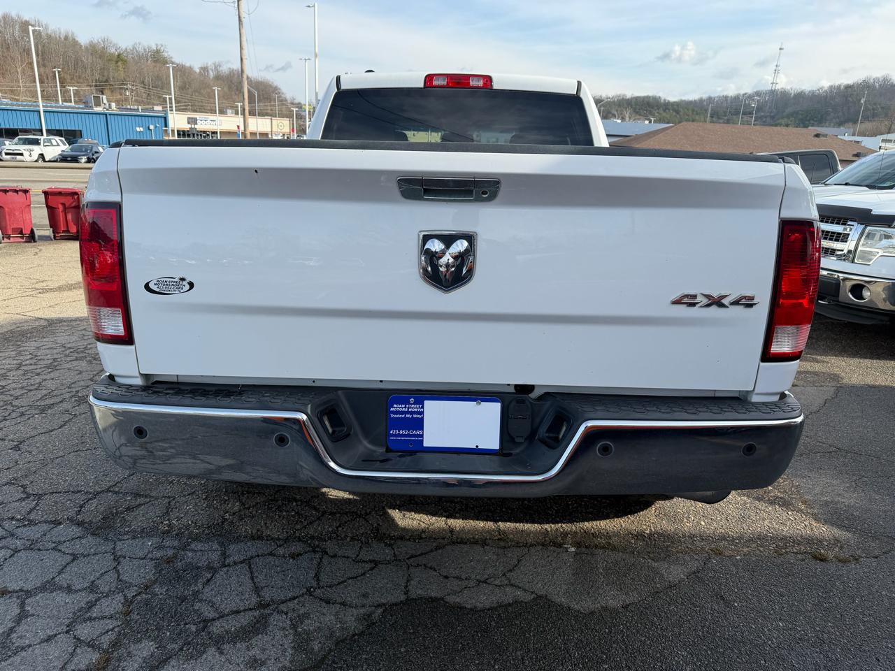 RAM 1500 Tradesman Quad Cab 4WD 2016