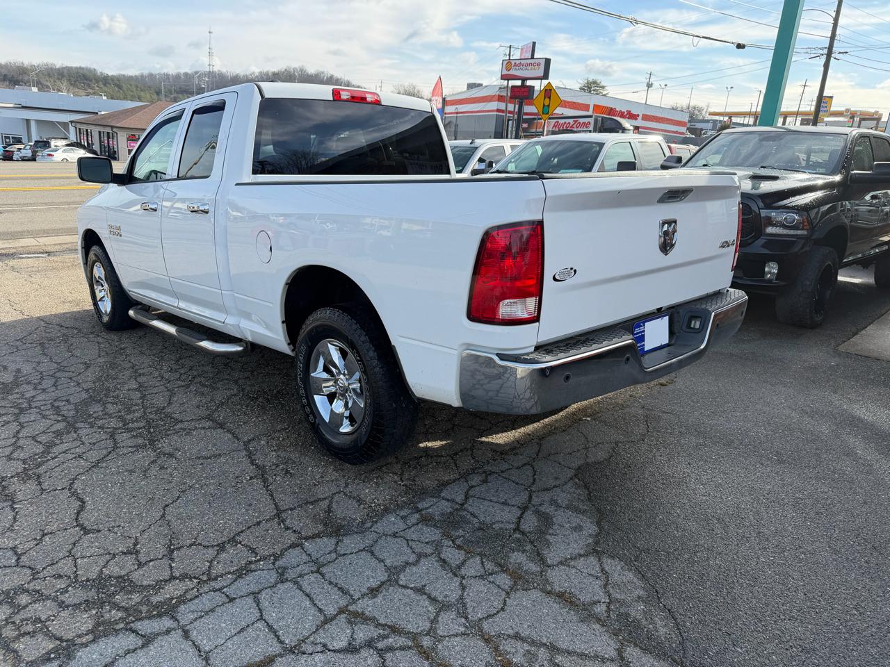 RAM 1500 Tradesman Quad Cab 4WD 2016