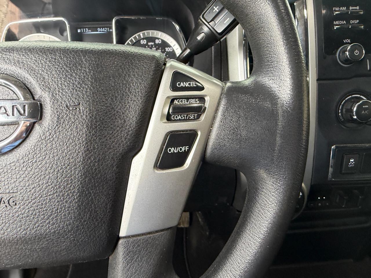 Nissan Titan XD 4WD Crew Cab SV Diesel 2017