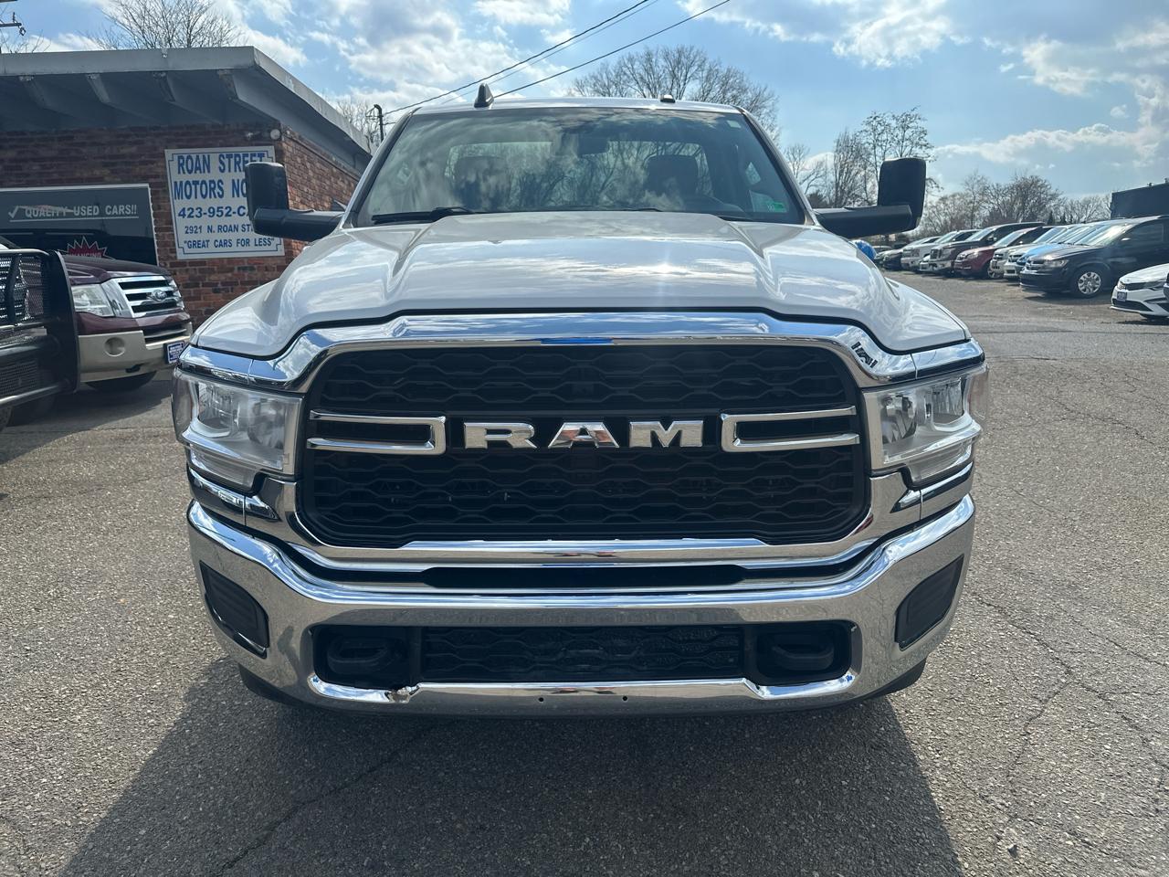 RAM 2500 Tradesman Regular Cab 4WD 2020