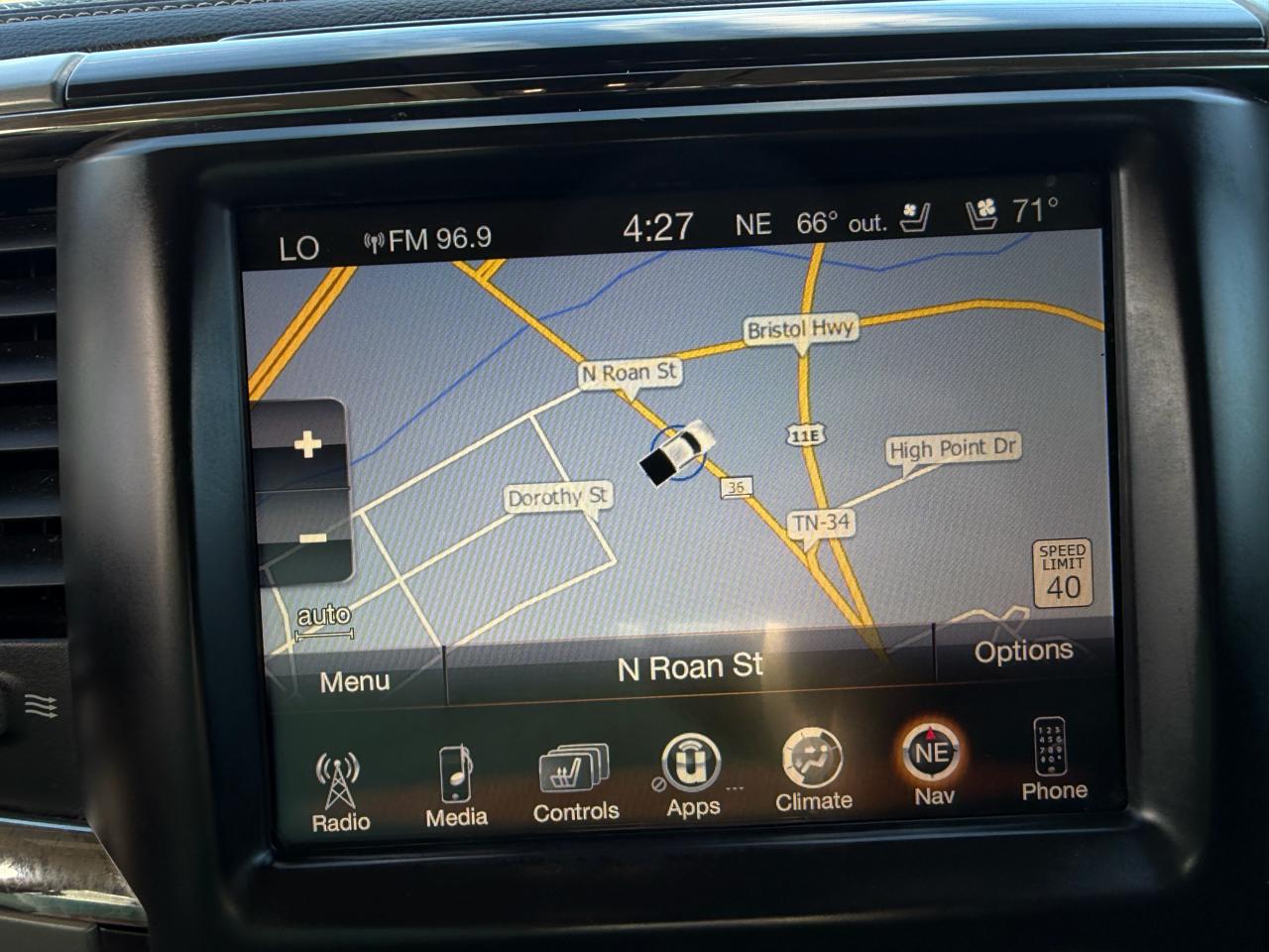 RAM 1500 Sport Crew Cab SWB 4WD 2017