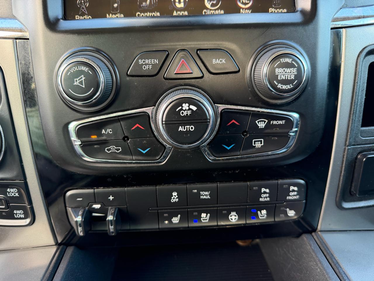 RAM 1500 Sport Crew Cab SWB 4WD 2017