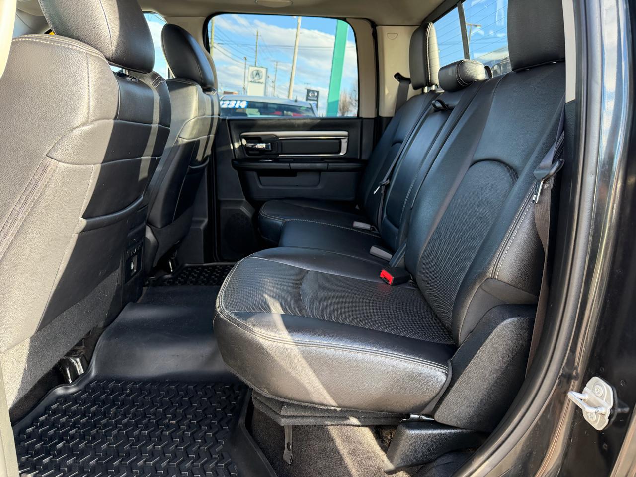 RAM 1500 Sport Crew Cab SWB 4WD 2017