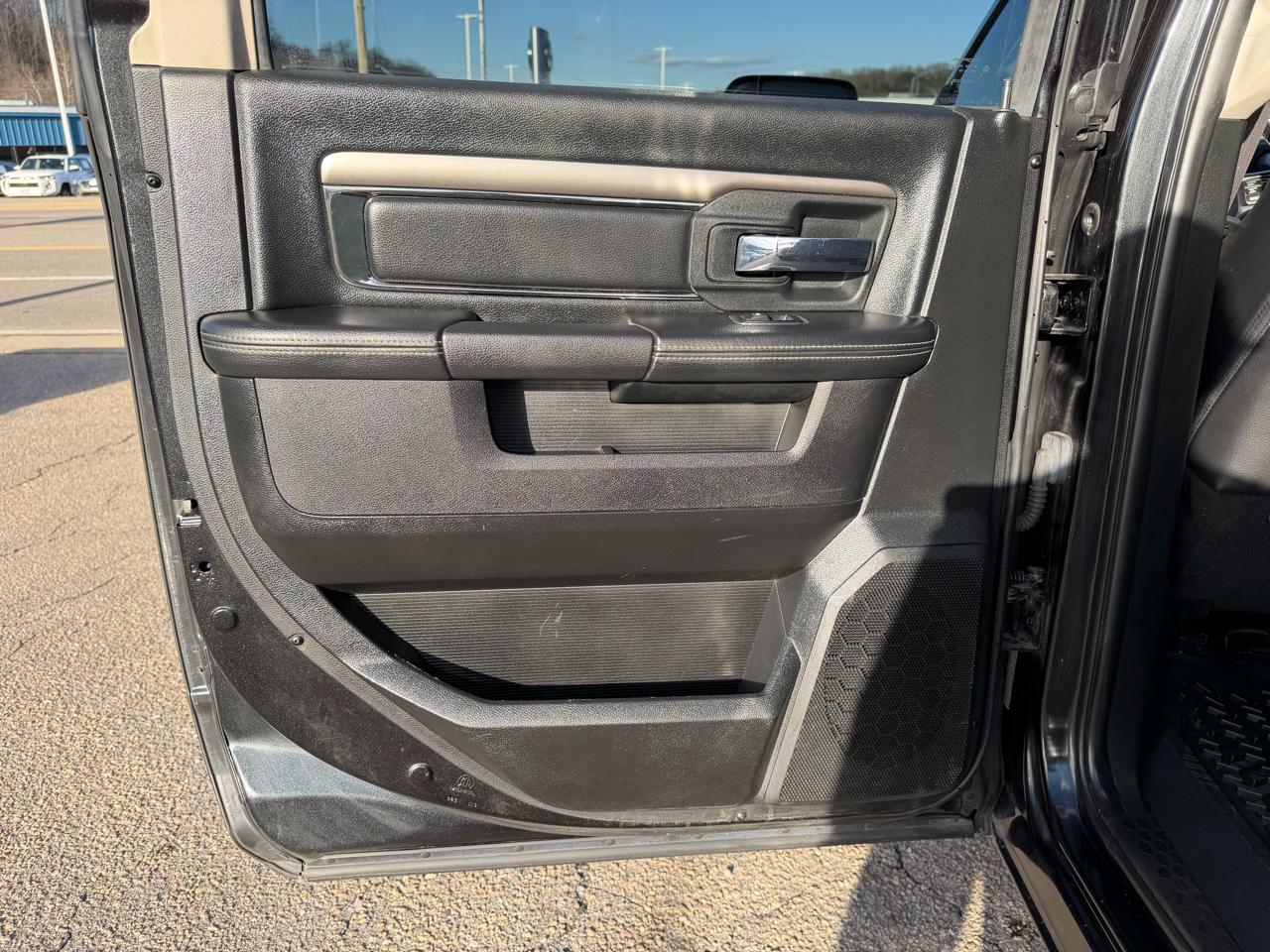 RAM 1500 Sport Crew Cab SWB 4WD 2017