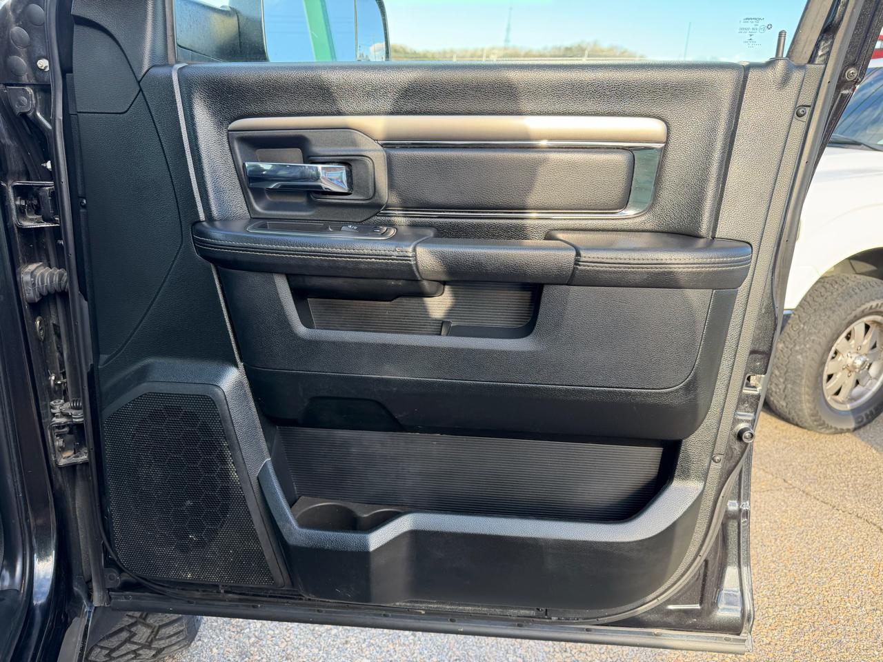 RAM 1500 Sport Crew Cab SWB 4WD 2017