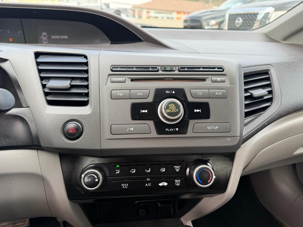 Honda Civic LX Sedan 5-Speed AT 2012