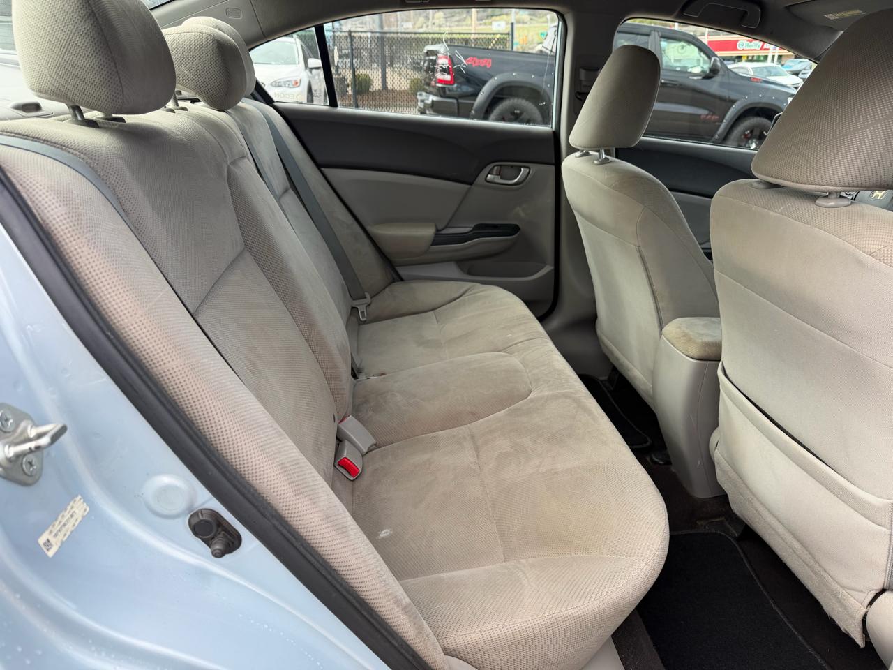 Honda Civic LX Sedan 5-Speed AT 2012