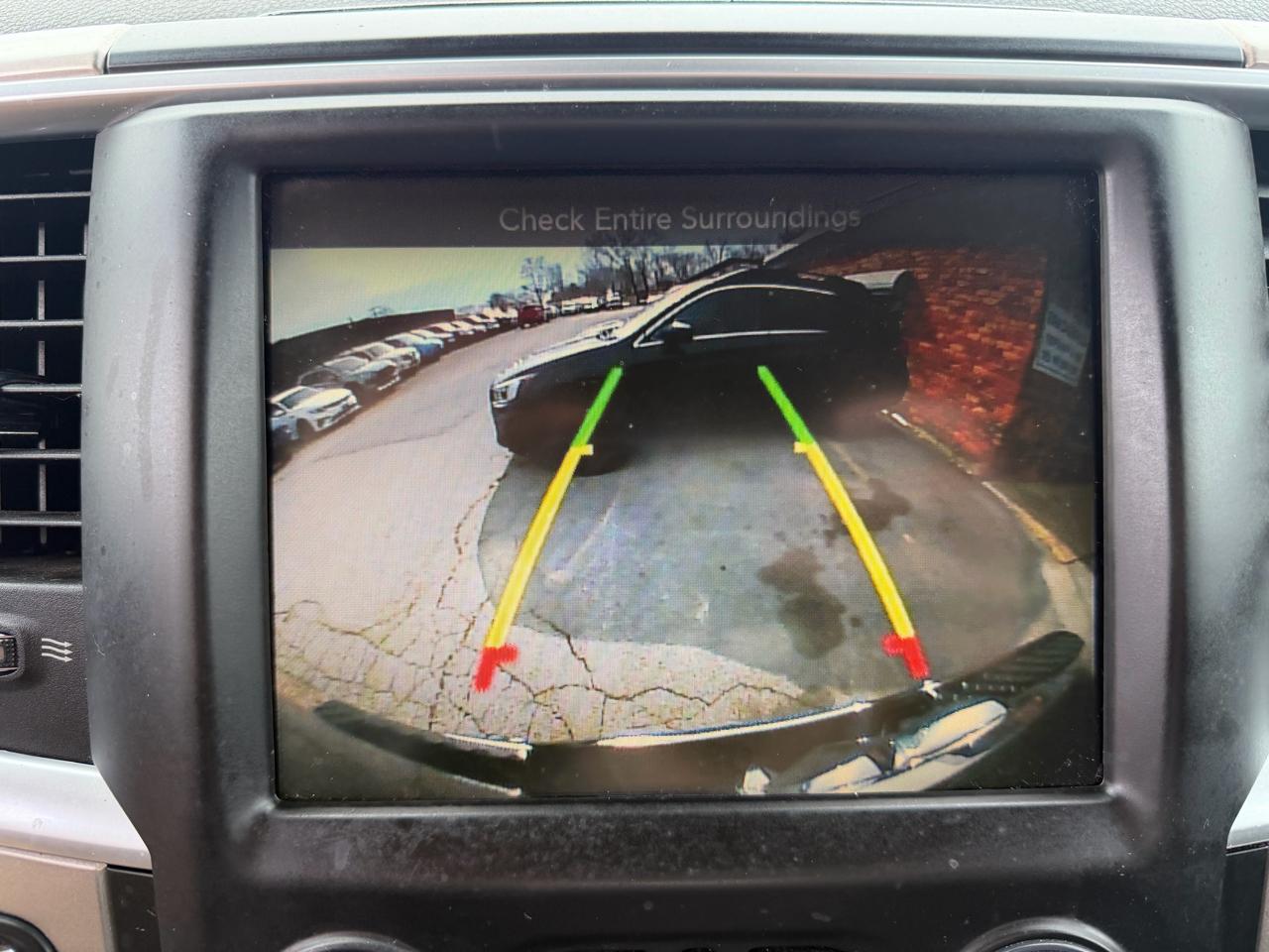 RAM 1500 SLT Crew Cab SWB 4WD 2017