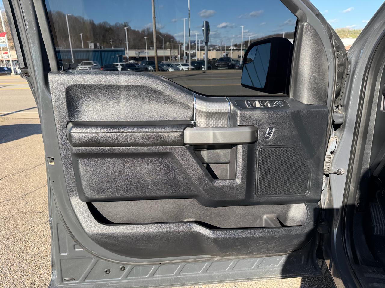 Ford F-150 XLT SuperCrew 5.5-ft. Bed 4WD 2016