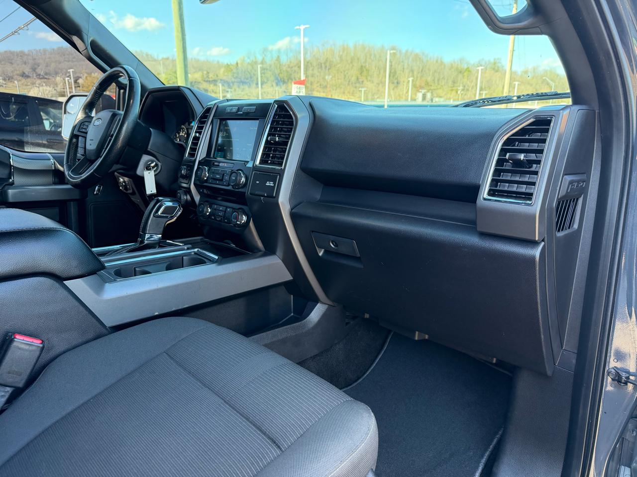 Ford F-150 XLT SuperCrew 5.5-ft. Bed 4WD 2016