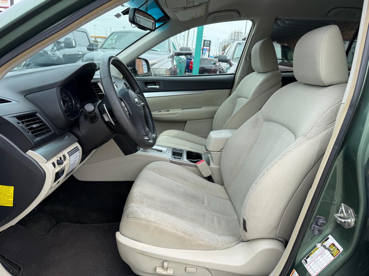 Subaru Outback 2.5i Premium 2012