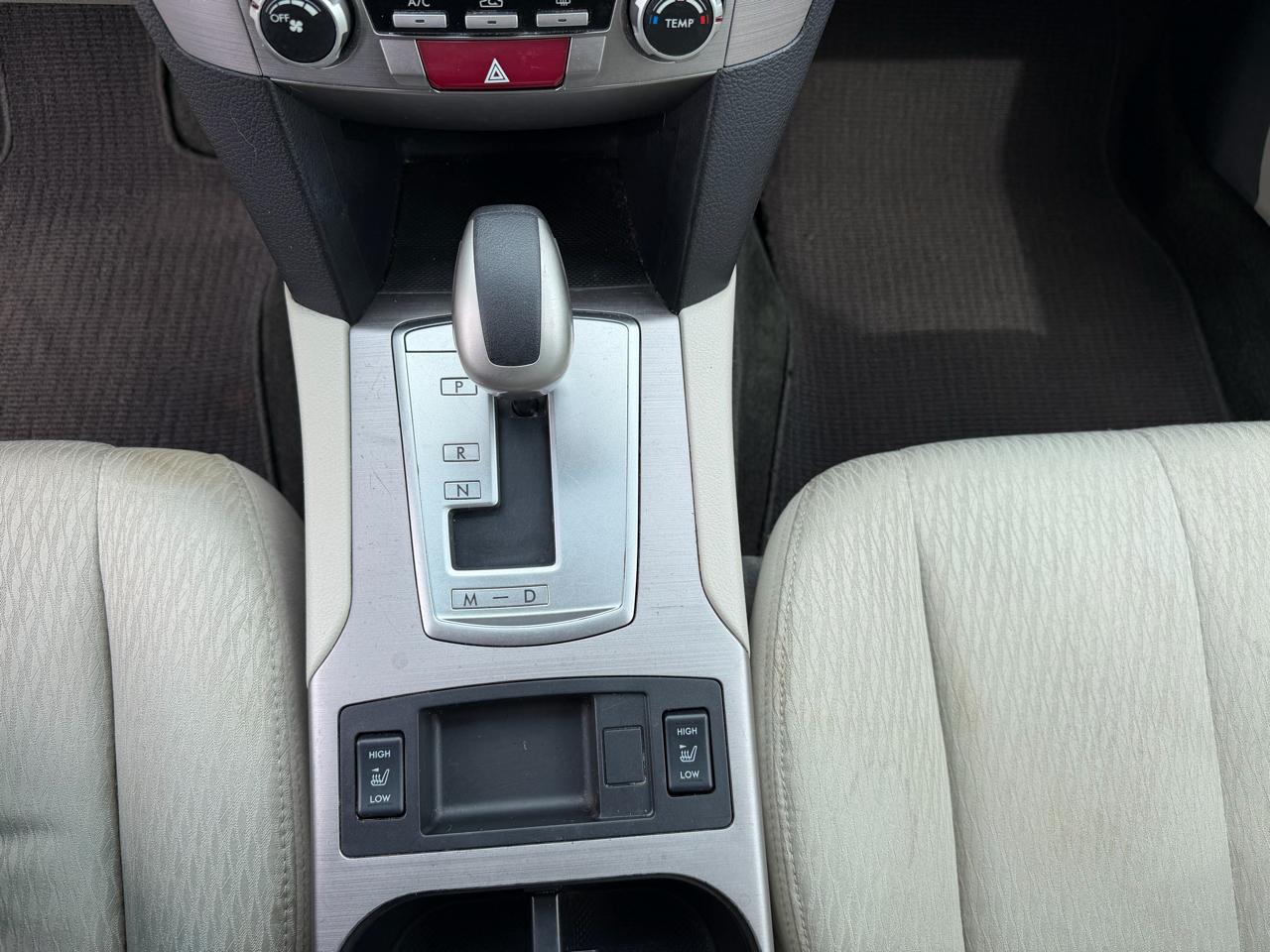 Subaru Outback 2.5i Premium 2012