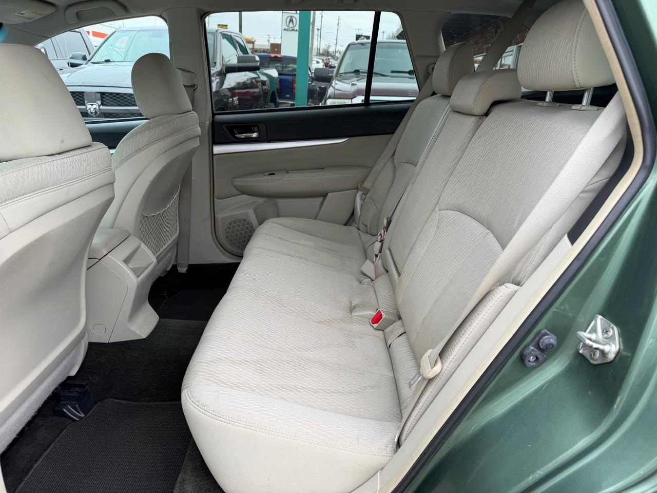 Subaru Outback 2.5i Premium 2012