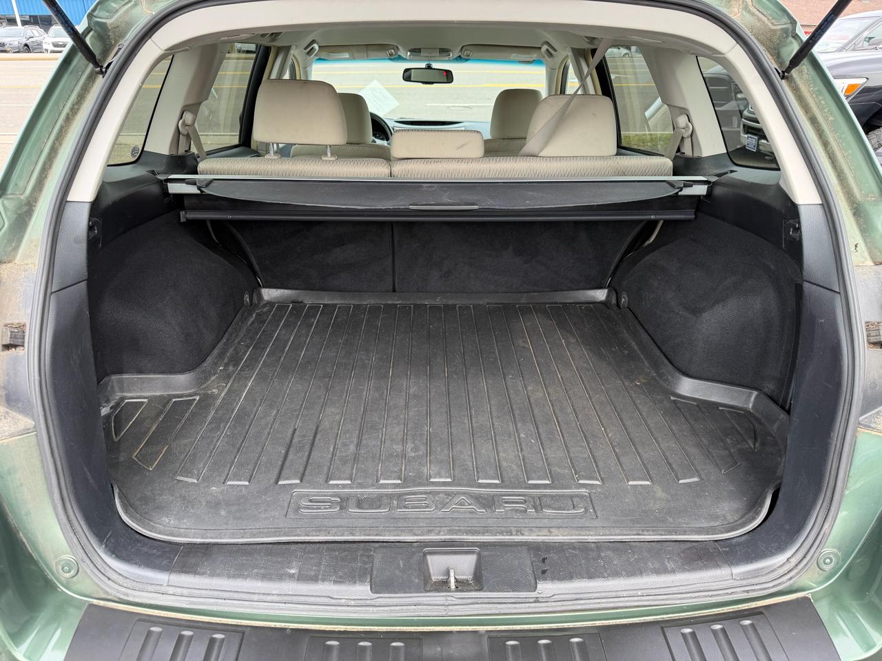 Subaru Outback 2.5i Premium 2012