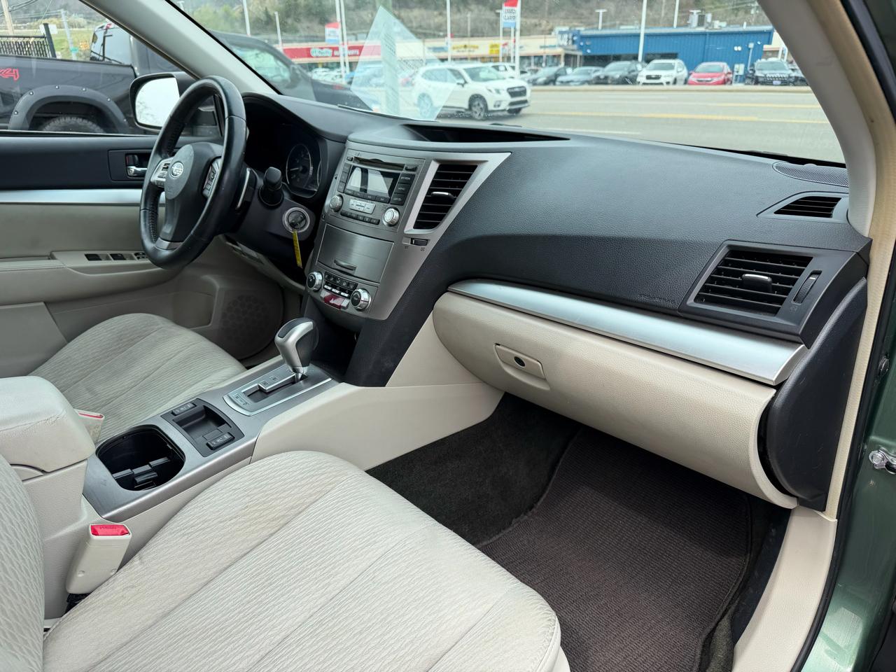 Subaru Outback 2.5i Premium 2012