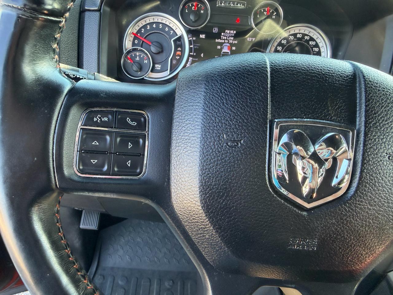 RAM 1500 Sport Crew Cab SWB 4WD 2017