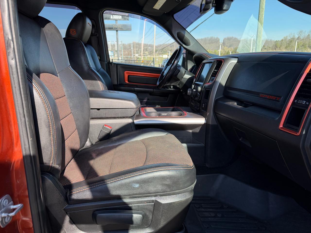 RAM 1500 Sport Crew Cab SWB 4WD 2017