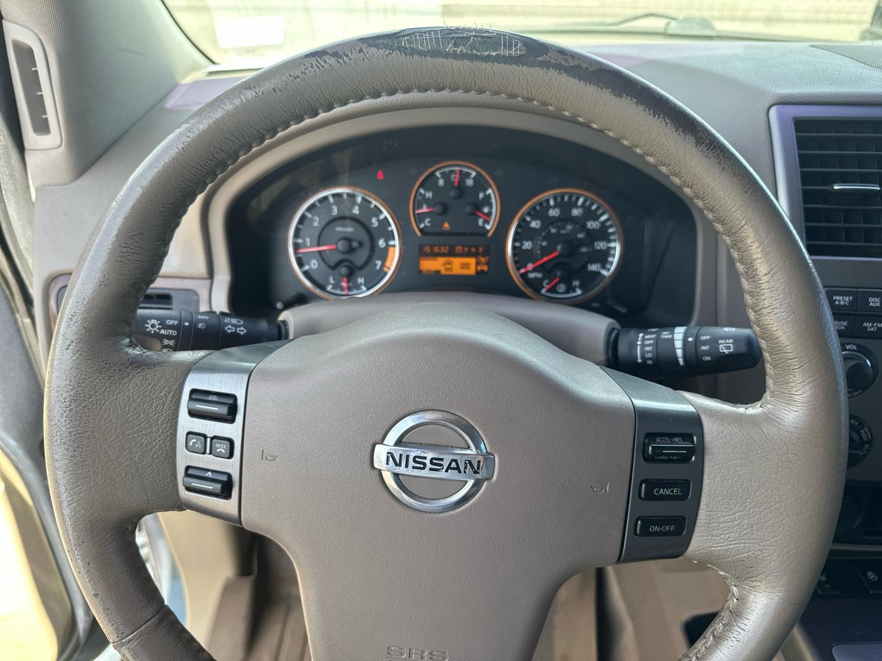 Nissan Armada 4x4 Platinum 2011