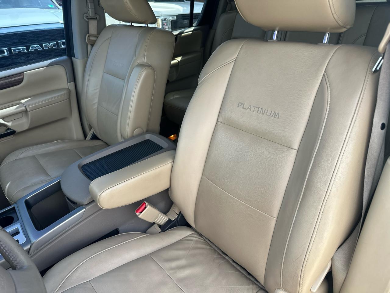 Nissan Armada 4x4 Platinum 2011