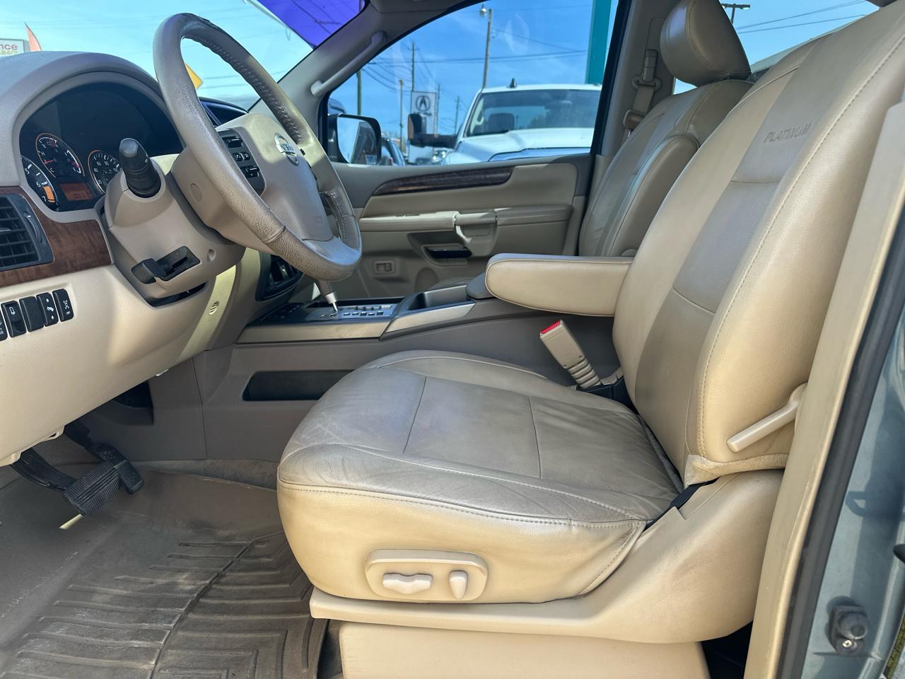Nissan Armada 4x4 Platinum 2011