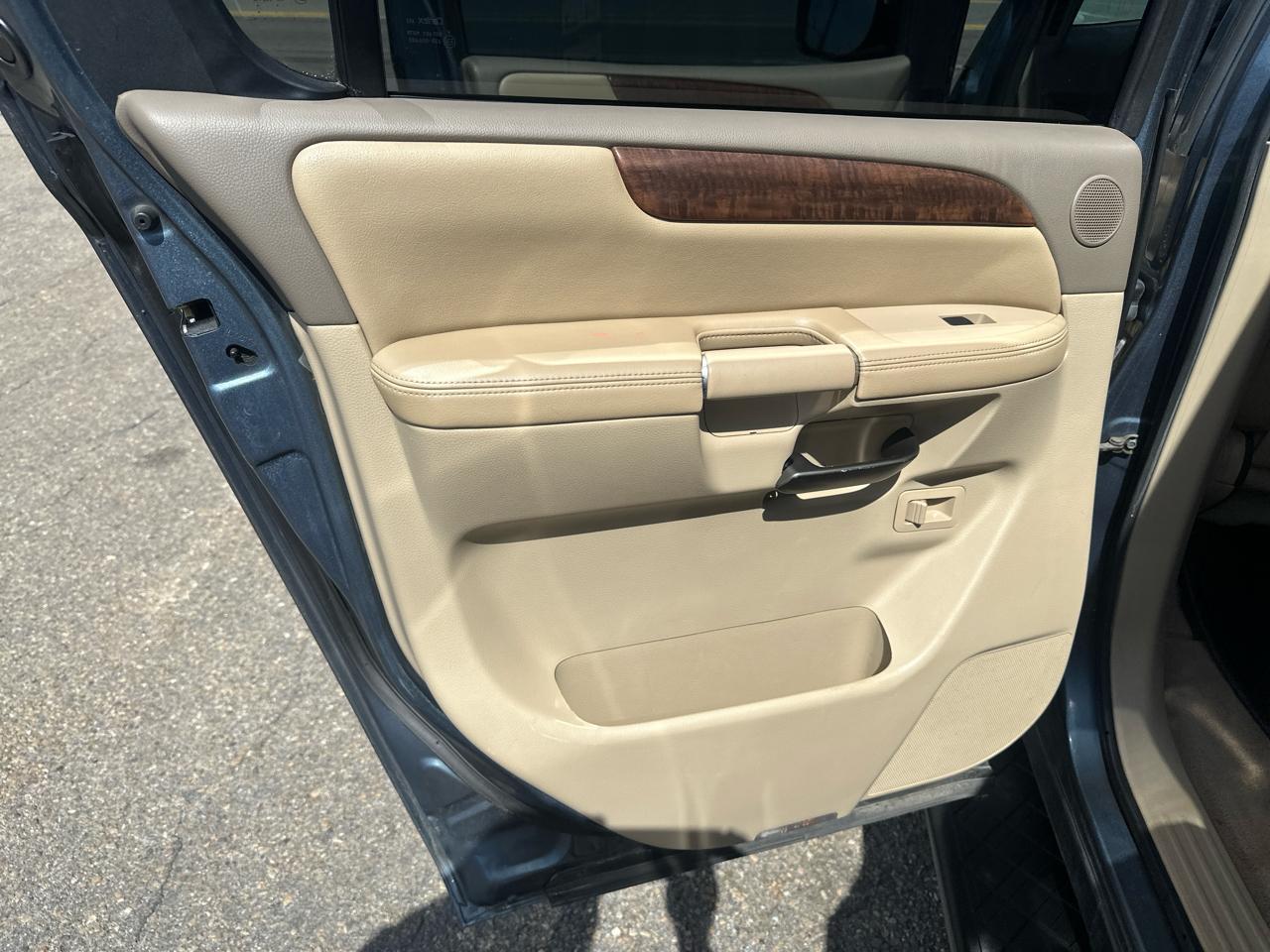 Nissan Armada 4x4 Platinum 2011