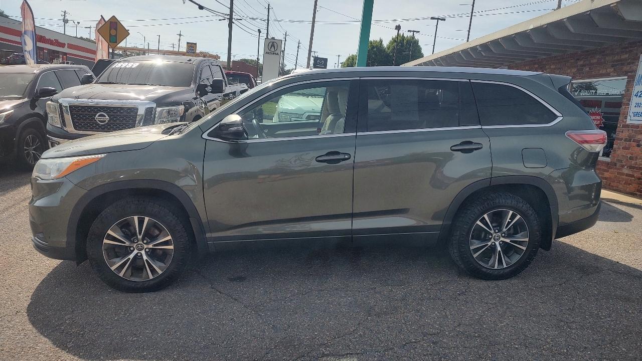 Toyota Highlander XLE AWD V6 2016