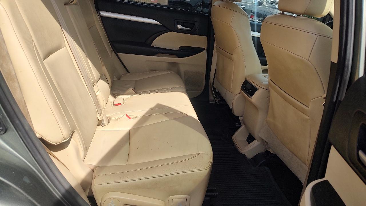 Toyota Highlander XLE AWD V6 2016