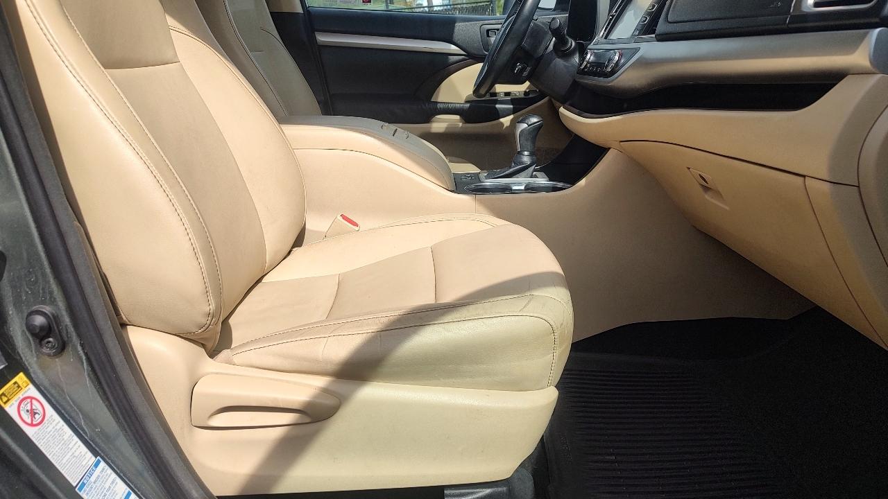 Toyota Highlander XLE AWD V6 2016