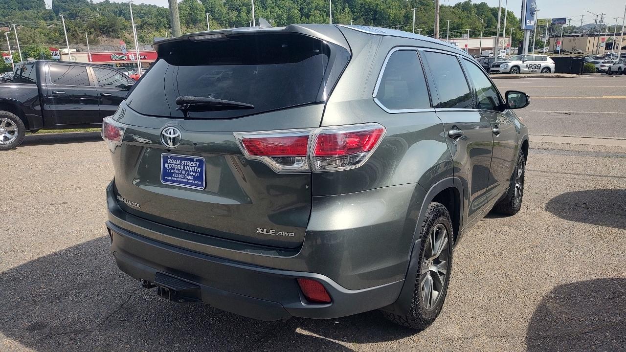 Toyota Highlander XLE AWD V6 2016