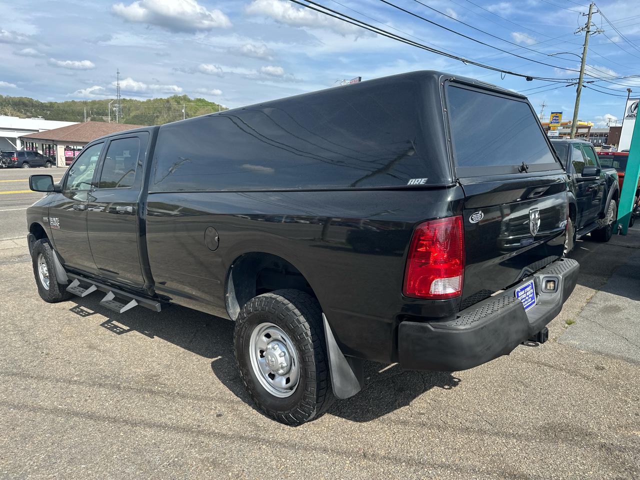 RAM 2500 Tradesman Crew Cab LWB 4WD 2016
