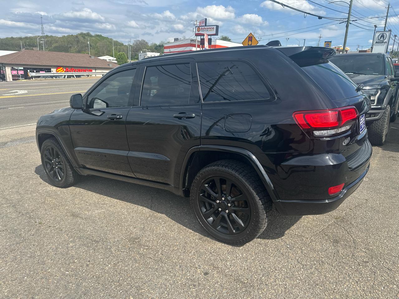 Jeep Grand Cherokee Laredo 4WD 2018