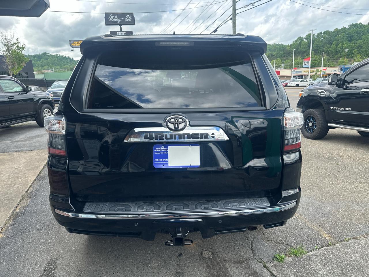 Toyota 4Runner SR5 4WD 2014