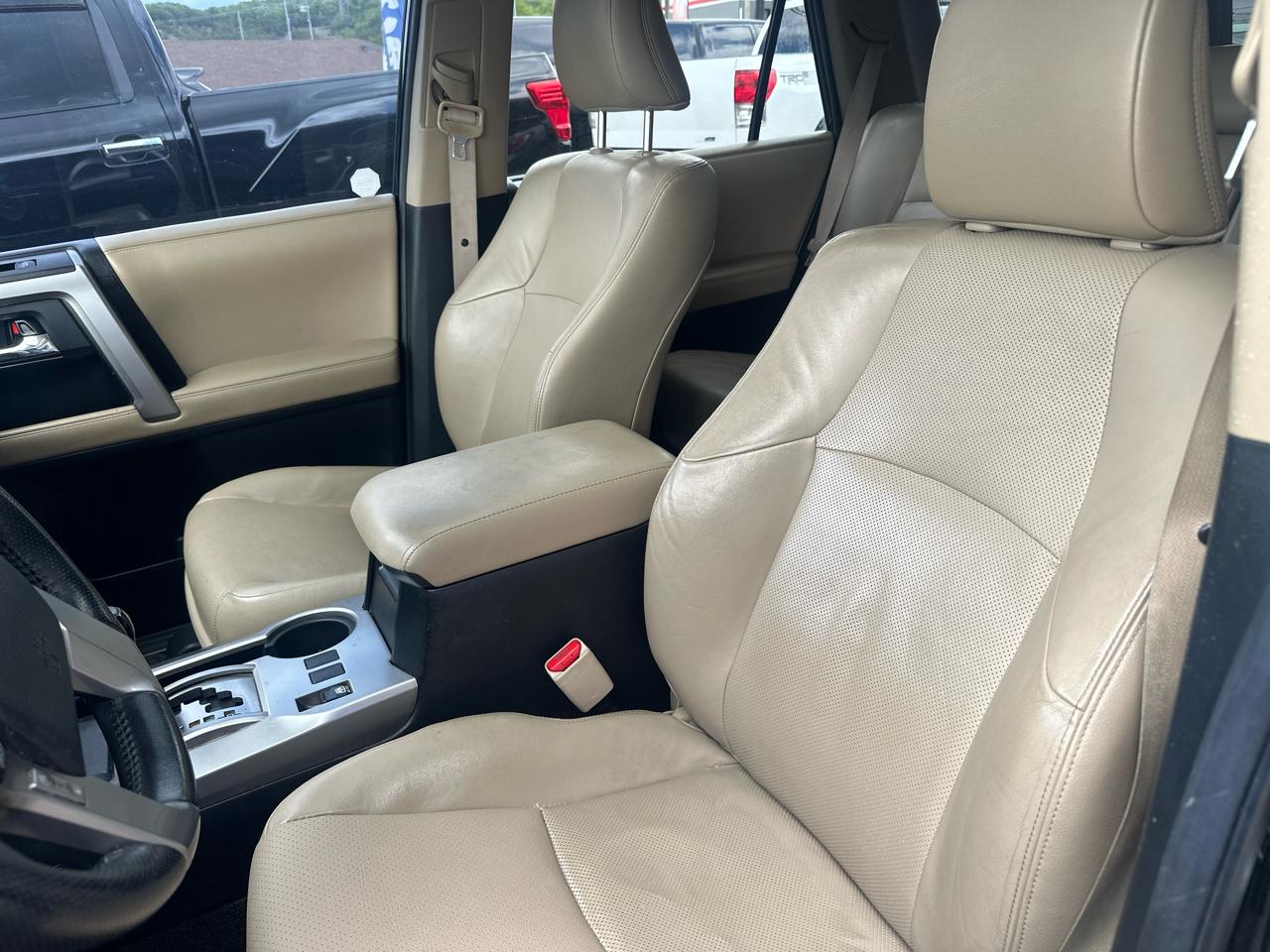 Toyota 4Runner SR5 4WD 2014